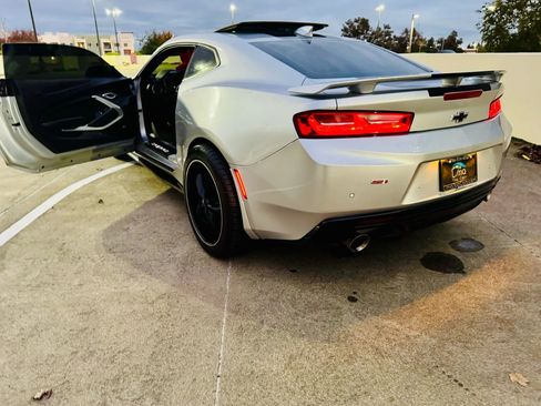 Used 2016 Chevrolet Camaro SS image 54