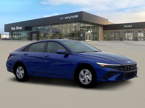 New 2026 Hyundai Elantra SE image 9