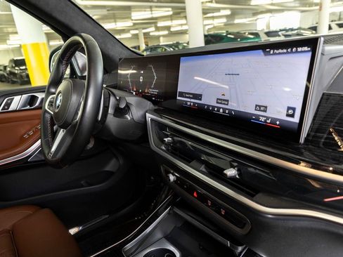 Certified 2025 BMW X7 M60i image 35