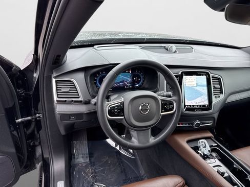 Certified 2023 Volvo XC90 B6 Ultimate w/ Protection Package AWD/4WD image 14