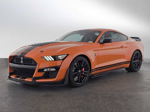 Used 2020 Ford Mustang Shelby GT500 w/ Technology Package image 3