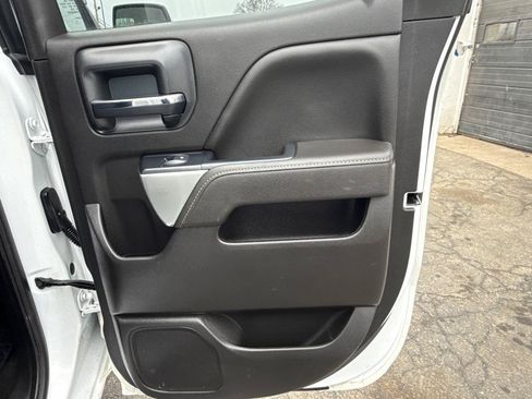 Used 2018 Chevrolet Silverado 1500 LT AWD/4WD image 21