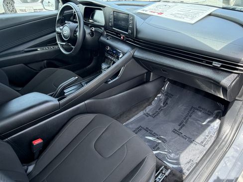 Used 2025 Hyundai Elantra Sport w/ Cargo Package FWD image 9