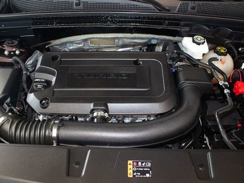 Used 2022 Buick Envision Avenir w/ Safety Package image 3