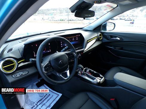 Used 2025 Chevrolet Trax ACTIV w/ Driver Confidence Package image 17