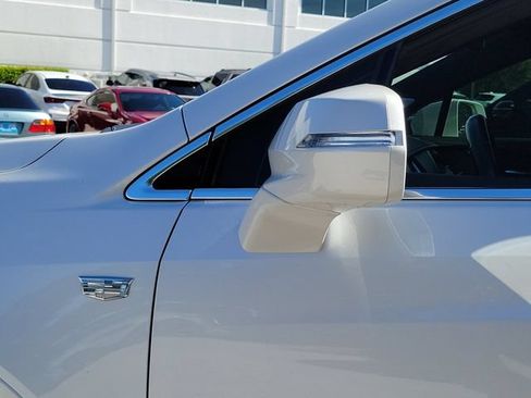 Used 2020 Cadillac XT5 Premium Luxury AWD/4WD image 6