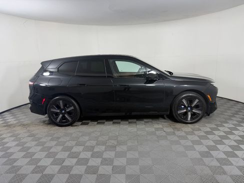 Used 2024 BMW iX xDrive50 w/ Premium Package AWD/4WD image 8