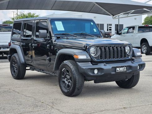 Used 2025 Jeep Wrangler Unlimited Sport AWD/4WD image 3