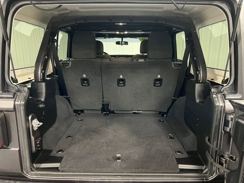 Used 2020 Jeep Wrangler Unlimited Sport S image 7