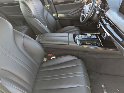 Used 2023 Genesis G80 2.5T image 11