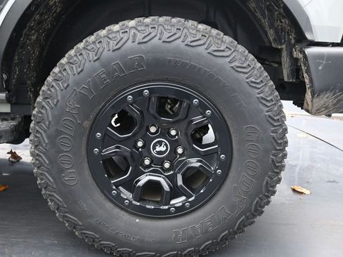 Used 2021 Ford Bronco Wildtrak image 17