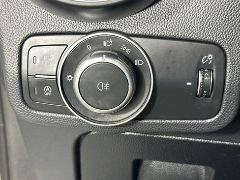 Used 2024 Alfa Romeo Stelvio Veloce AWD/4WD image 23