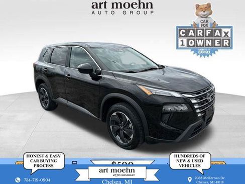 Used 2024 Nissan Rogue SV AWD/4WD image 1