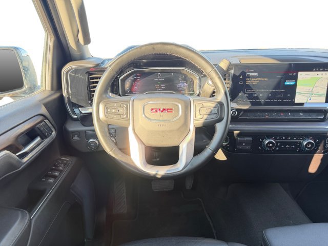 Used 2025 GMC Sierra 1500 SLT RWD image 12