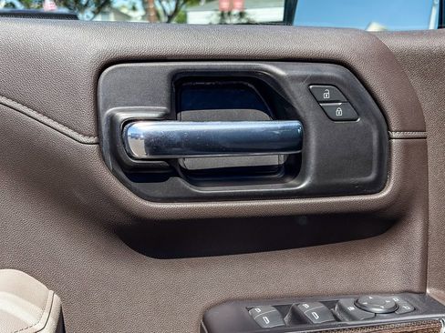 Used 2020 Chevrolet Silverado 1500 RST AWD/4WD image 48