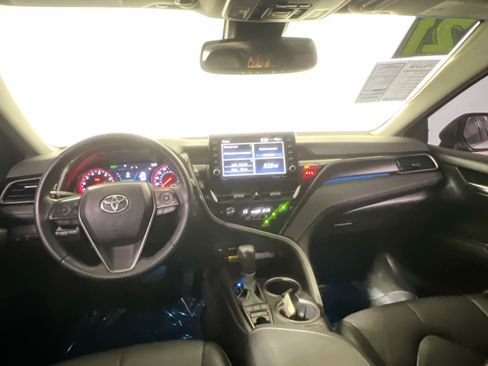 Used 2021 Toyota Camry XSE FWD image 30