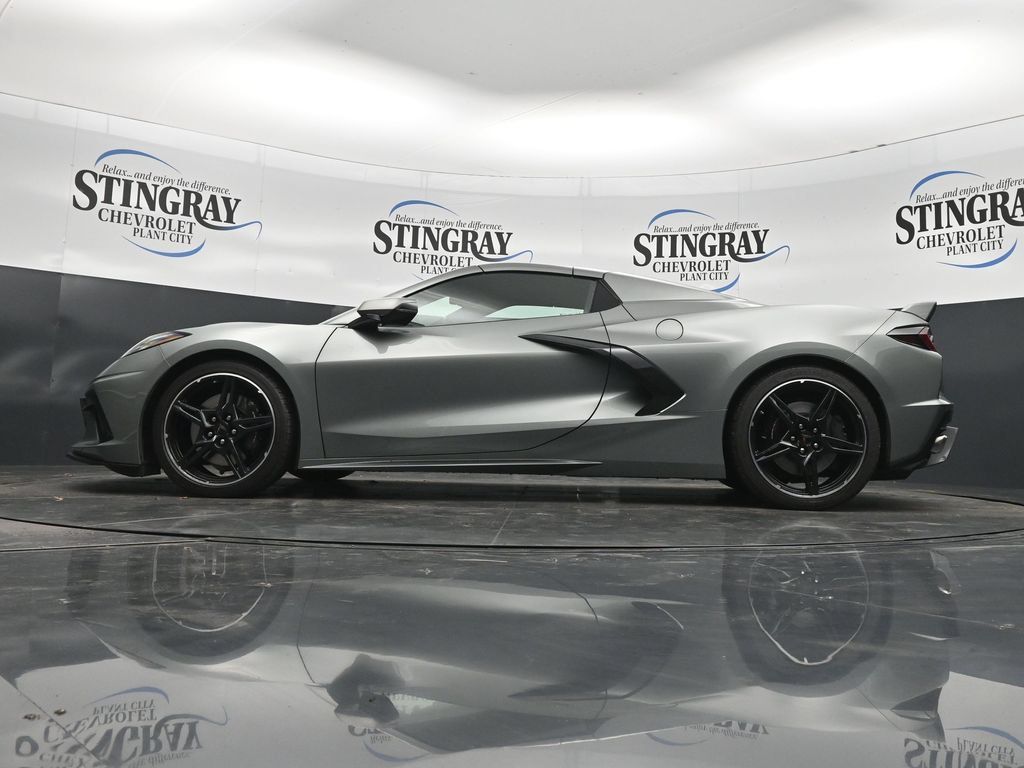 Used 2022 Chevrolet Corvette Stingray Premium Conv w/ Z51 Performance Package RWD image 29