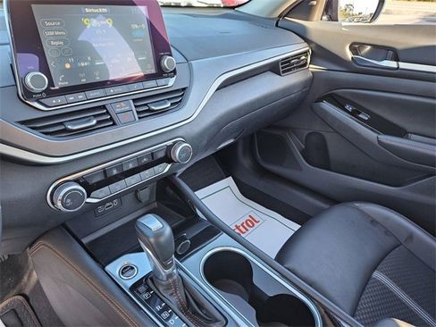 Used 2025 Nissan Altima 2.5 SR image 20