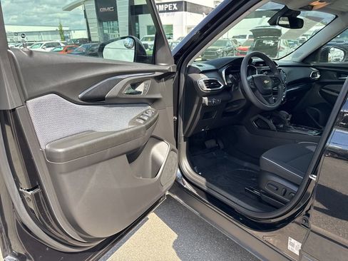 Used 2023 Chevrolet TrailBlazer LT w/ Convenience Package image 26