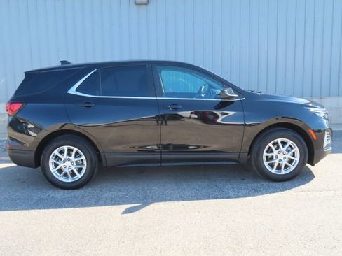 Used 2023 Chevrolet Equinox LT FWD image 3
