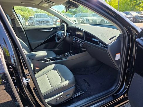 New 2026 Kia Niro Wave w/ Wave Preserve Package FWD image 12
