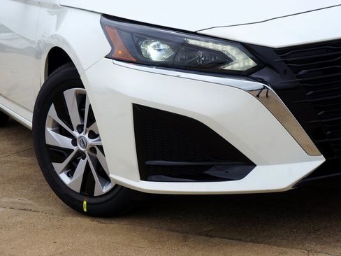 Certified 2024 Nissan Altima 2.5 S image 4