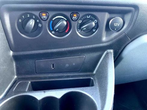 Used 2019 Ford Transit 250 148 Medium Roof image 15