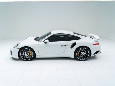 Certified 2019 Porsche 911 Turbo S image 2