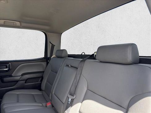 Used 2018 GMC Sierra 2500 4x4 Crew Cab w/ Sierra Convenience Package image 17
