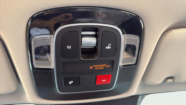 Used 2025 Hyundai Sonata Limited FWD image 24