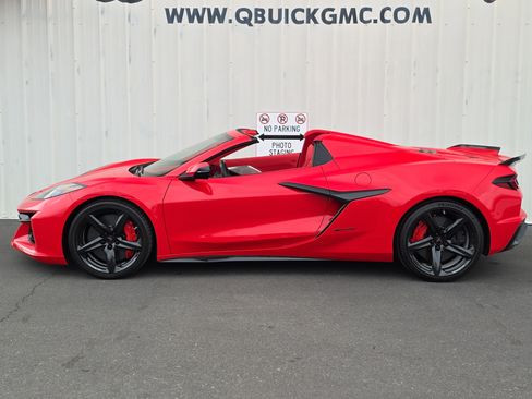 Used 2023 Chevrolet Corvette Z06 image 8