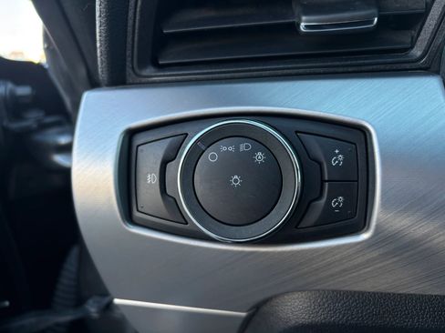 Used 2020 Ford Mustang Premium image 9