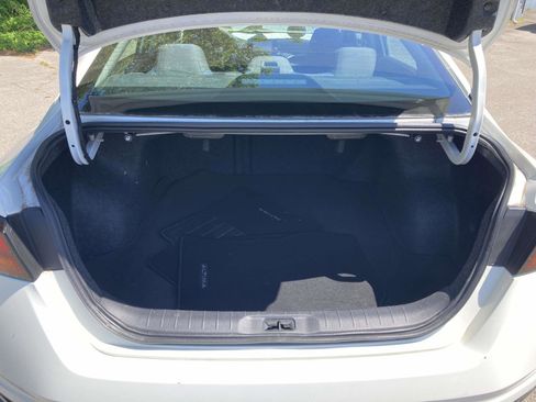 Used 2022 Nissan Altima 2.5 S FWD image 14