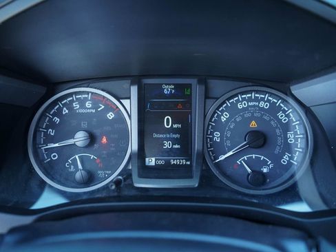 Used 2023 Toyota Tacoma TRD Off-Road w/ TRD Premium Off Road Package image 6