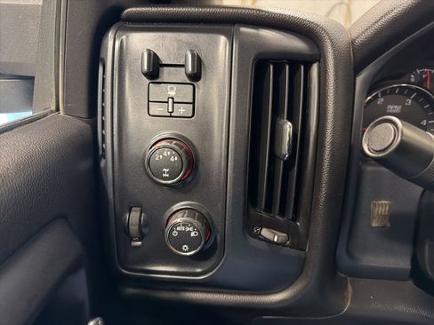 Used 2016 GMC Sierra 3500 4x4 Regular Cab w/ Sierra Convenience Package image 10