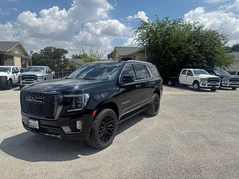 Used 2024 GMC Yukon Denali Ultimate AWD/4WD image 2
