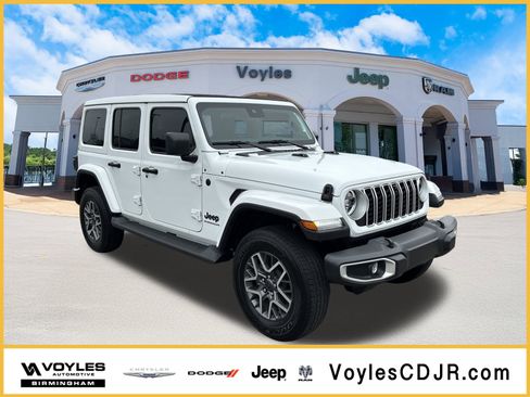 Used 2025 Jeep Wrangler Sahara image 1