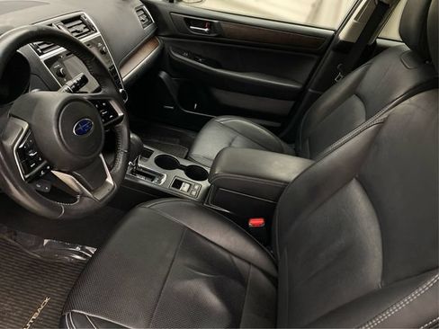 Used 2019 Subaru Outback 3.6R Limited AWD/4WD image 10