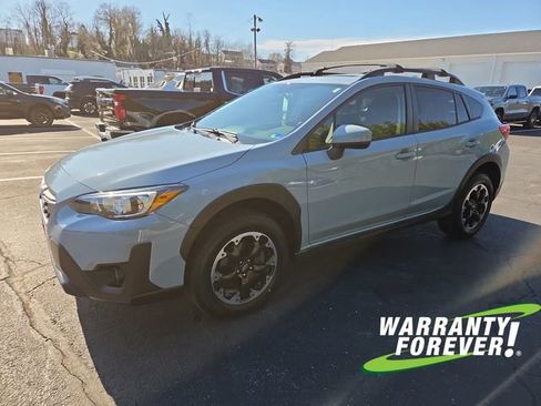 Used 2022 Subaru Crosstrek 2.0i Premium w/ Moonroof Package image 3