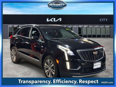 Used 2022 Cadillac XT5 Premium Luxury image 1