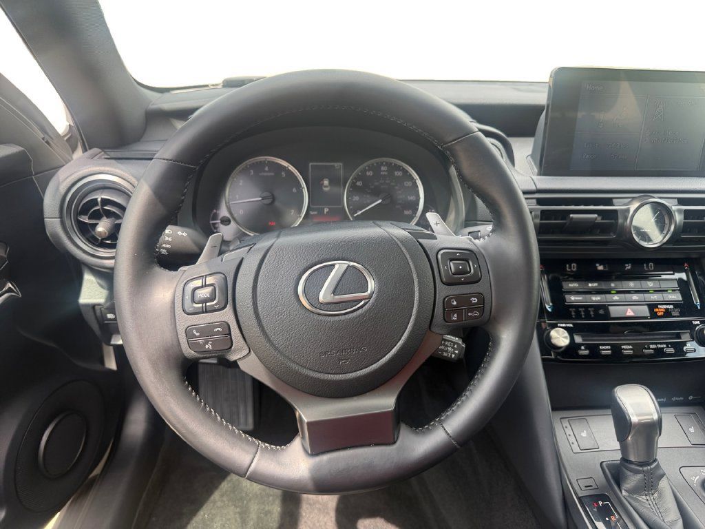 Used 2024 Lexus IS 350 F Sport RWD image 13