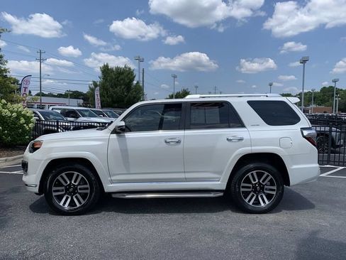 Used 2017 Toyota 4Runner Limited AWD/4WD image 5