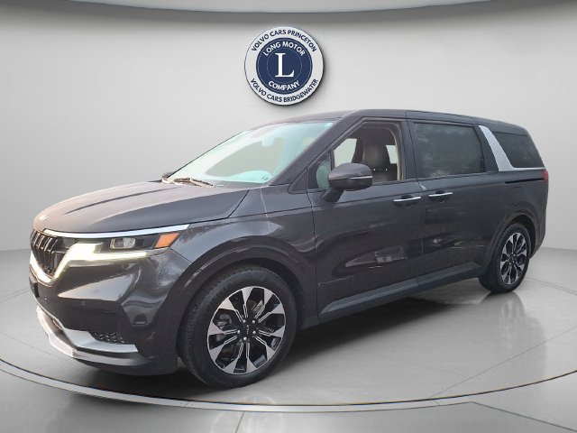 Used 2024 Kia Carnival EX FWD image 1