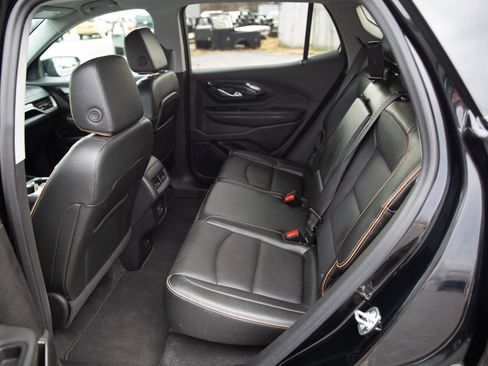 Certified 2024 GMC Terrain AT4 image 21