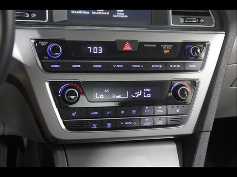 Used 2017 Hyundai Sonata Limited FWD image 15