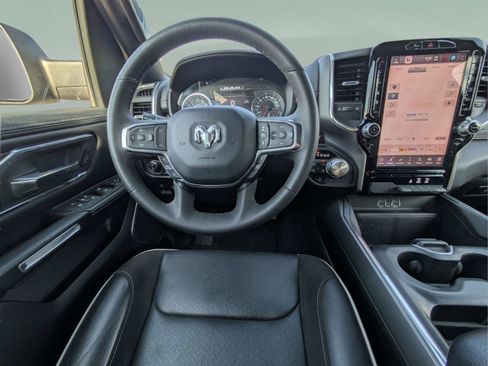 Used 2025 RAM 1500 Laramie AWD/4WD image 14