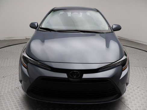 Certified 2025 Toyota Corolla LE image 5