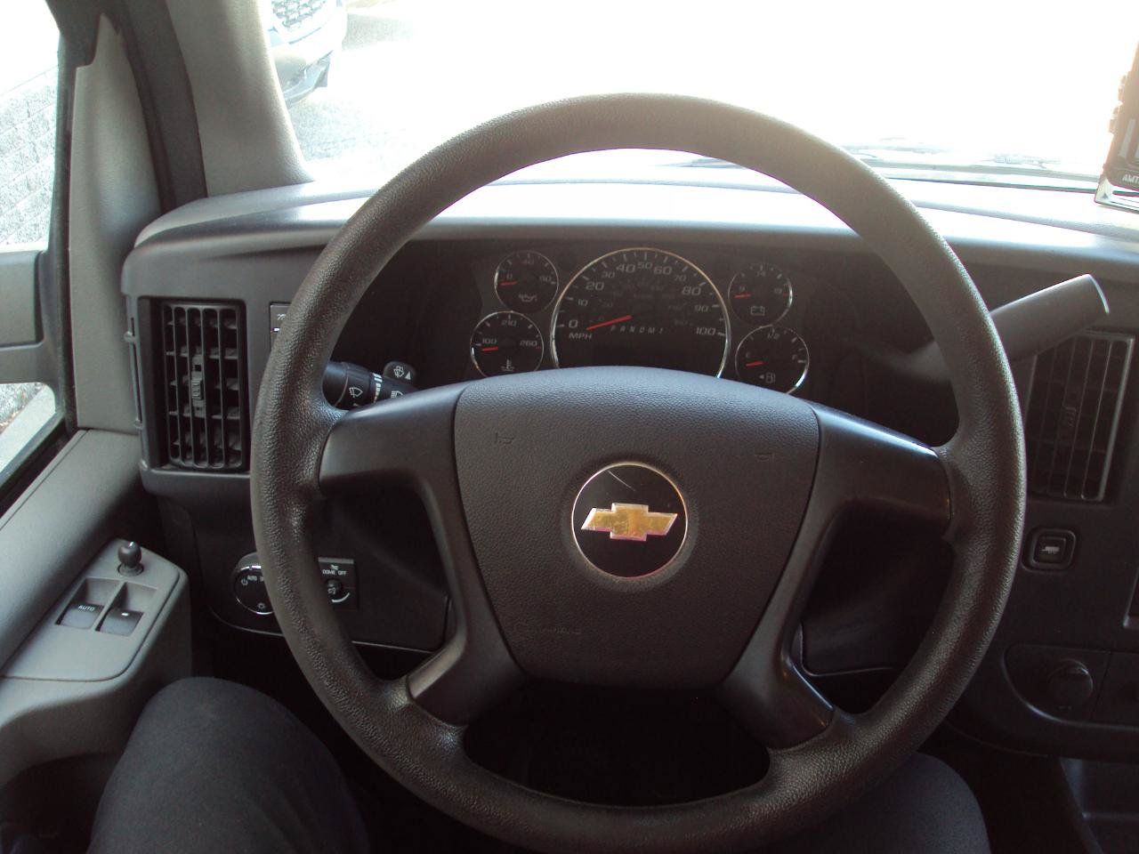 Used 2011 Chevrolet Express 3500 Extended w/ Power Package RWD image 14