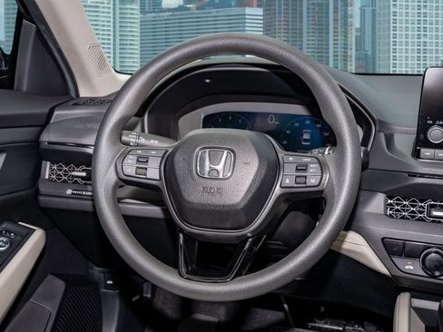 Certified 2025 Honda Accord SE image 21