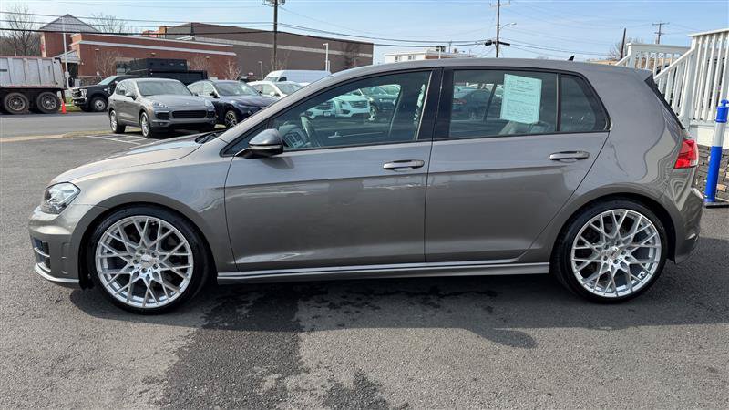 Used 2017 Volkswagen Golf R 4-Door AWD/4WD image 3